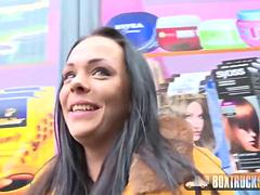 Angelina Wild Deep-Throats Masseur in 69 Position