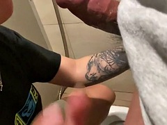 Sg Boy gives blowjob in the toilet