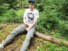 Teen jerks off in the forest