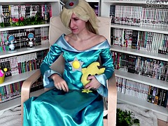 Rosalina alone in the library