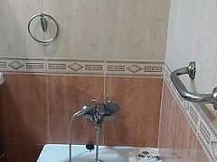 Masturbate in the shower